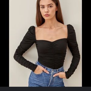 REFORMATION EZRA KNIT TOP. SIZE SMALL. BLACK.